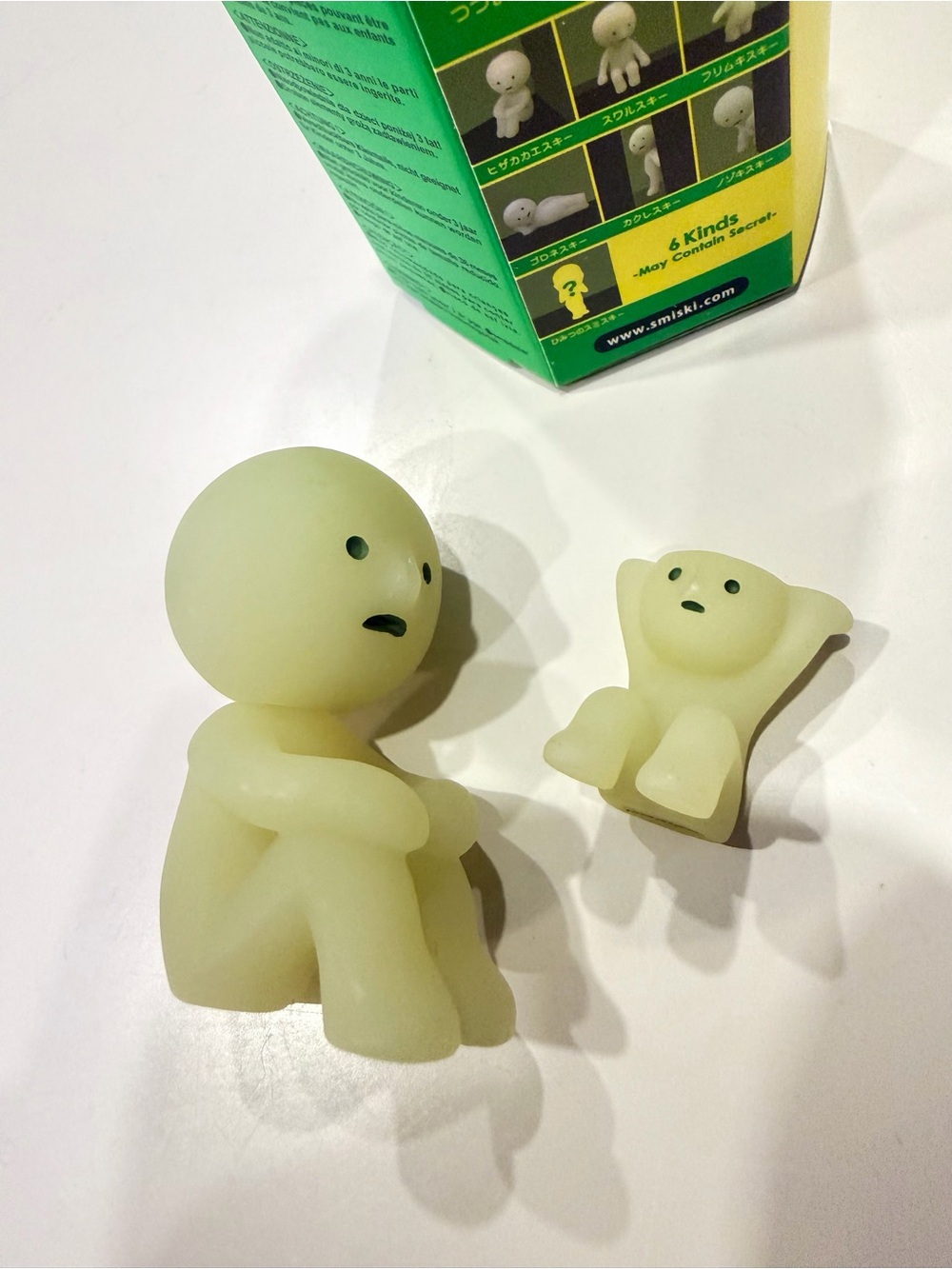 SECRET Smiski Classic Series 1 - Rare Lifting Little Surprise Smiski